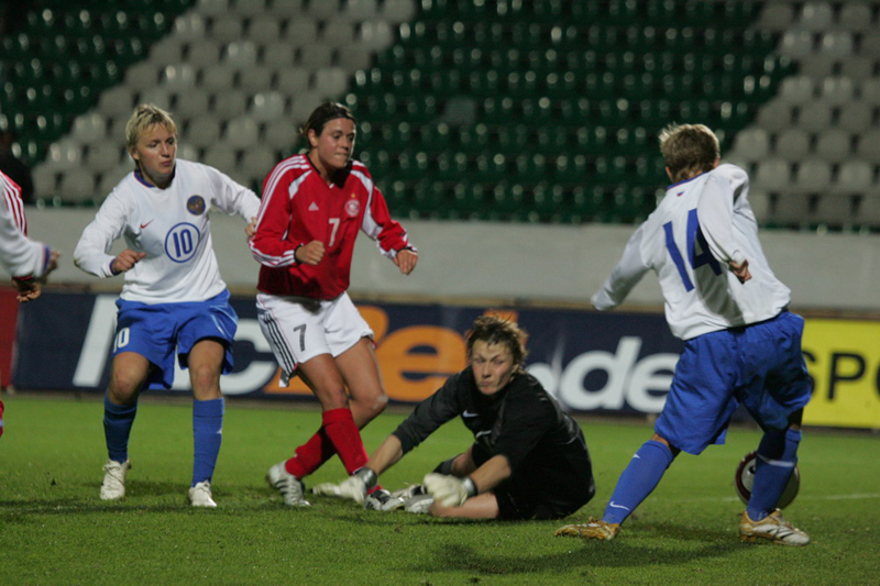 На Евро-2013 россиянки стартуют матчем против Франции