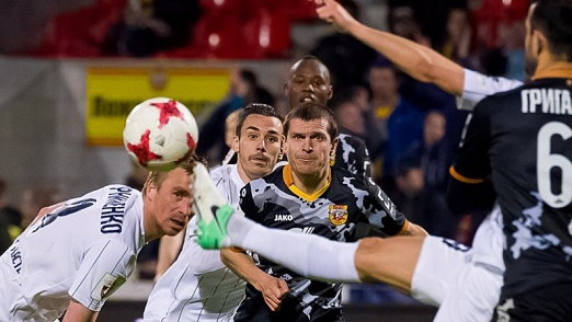 \"Арсенал\" из Тулы разгромил \"Крылья Советов\"