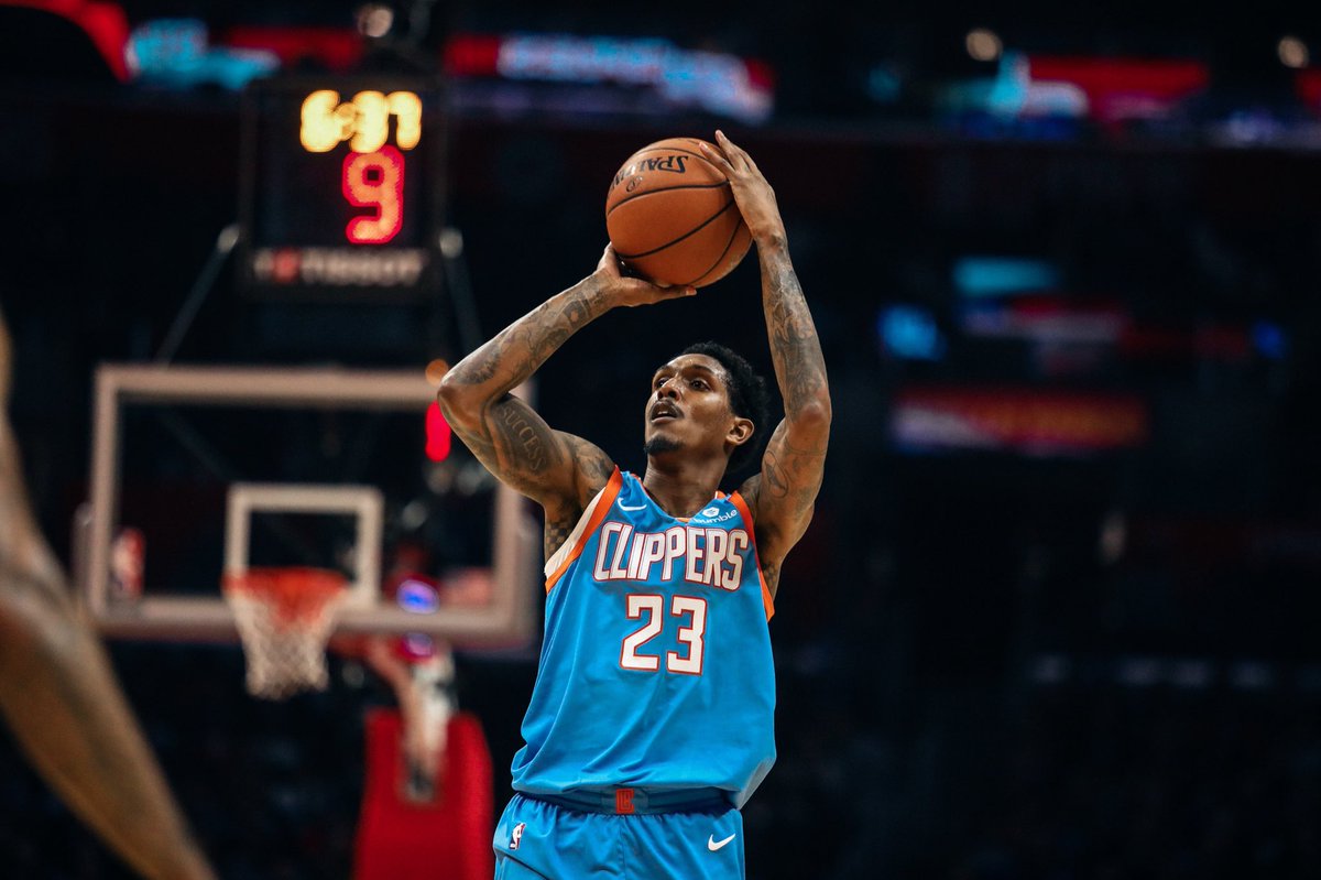 \"Клипперс\" уверенно одолели \"Орландо\"