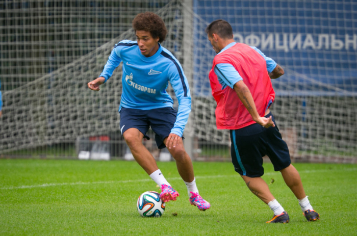 Витсель все же пропустит первый матч со \"Стандардом\"