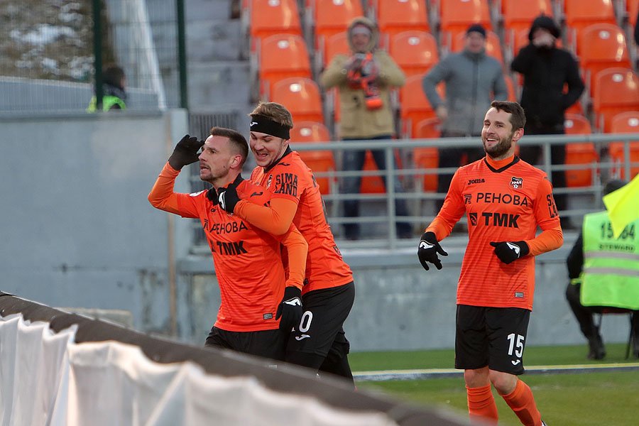 \"Урал\" набрал 3 очка в игре с \"Оренбургом\"