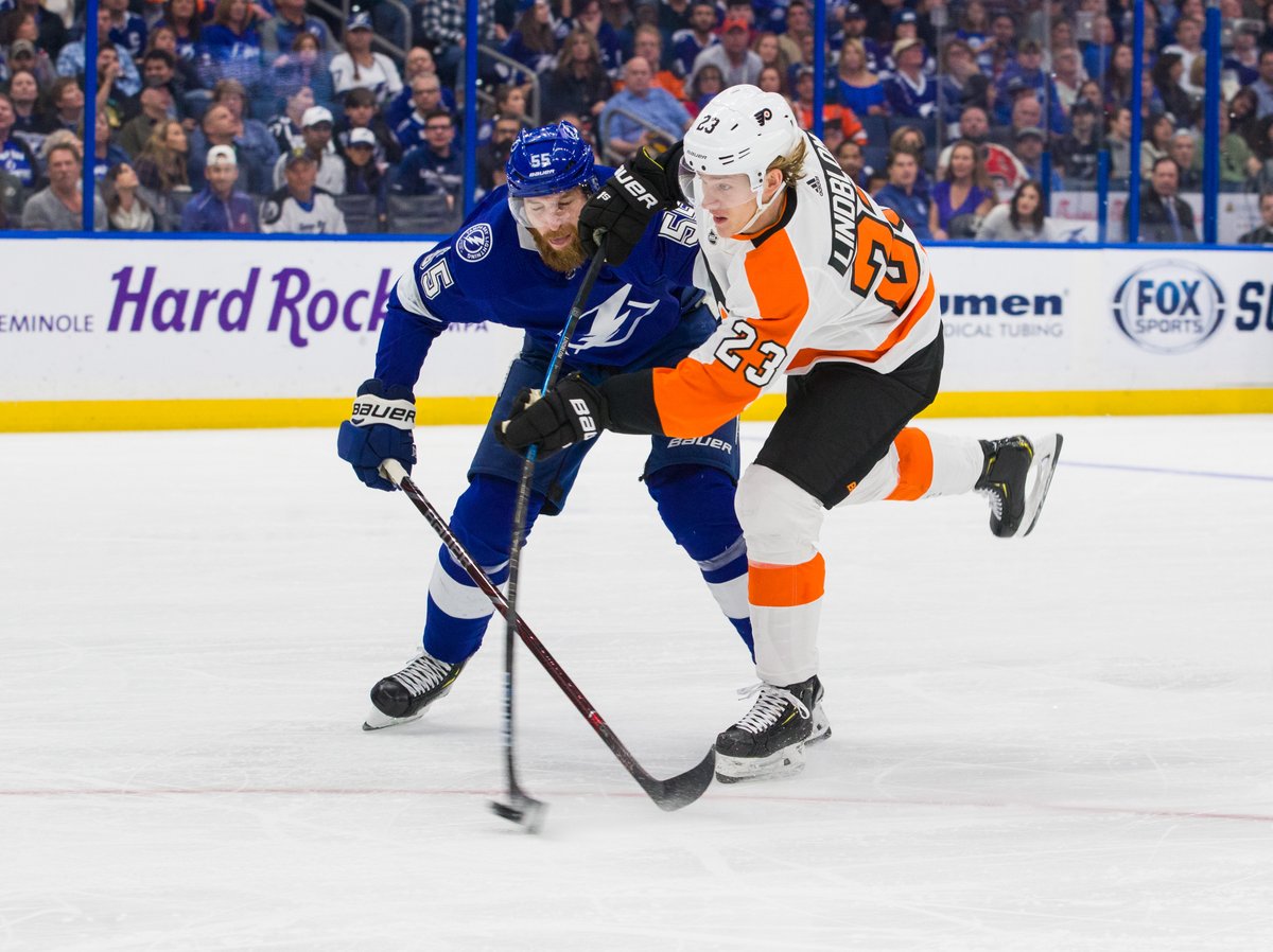 \"Филадельфия\" в овертайме проиграла \"Тампе-Бэй\"