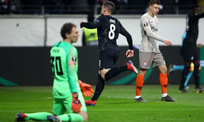 \"Шахтер\" разгромно проиграл \"Айнтрахту\"