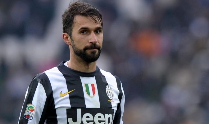 Вучинич может продолжить карьеру в составе миланского клуба