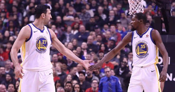 \"Голден Стэйт\" едва не упустил победу над \"Торонто\"