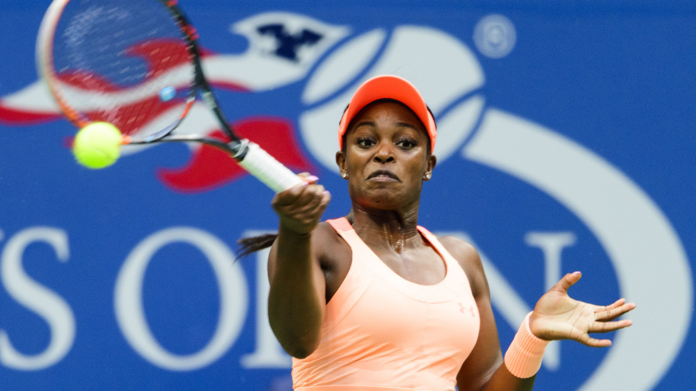 Стивенс обыграла Младенович