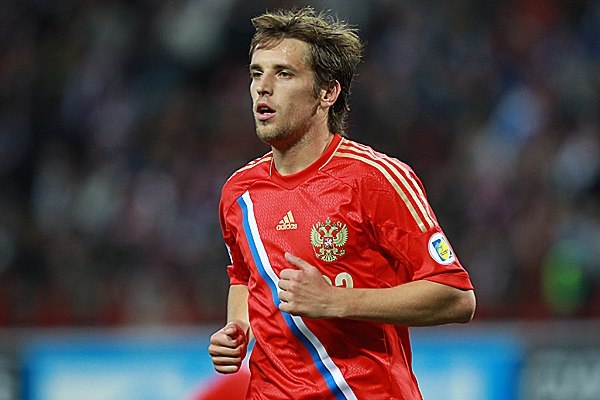 Комбаров хочет сыграть против Месси