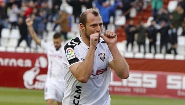 Зозуля может перейти в \"Алавес\"