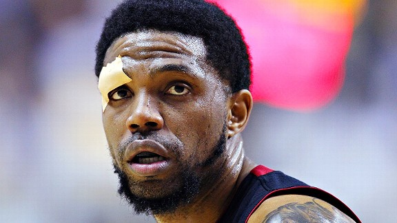 Хаслем оказался единственным игроком Майами, кто не покинул город во время урагана