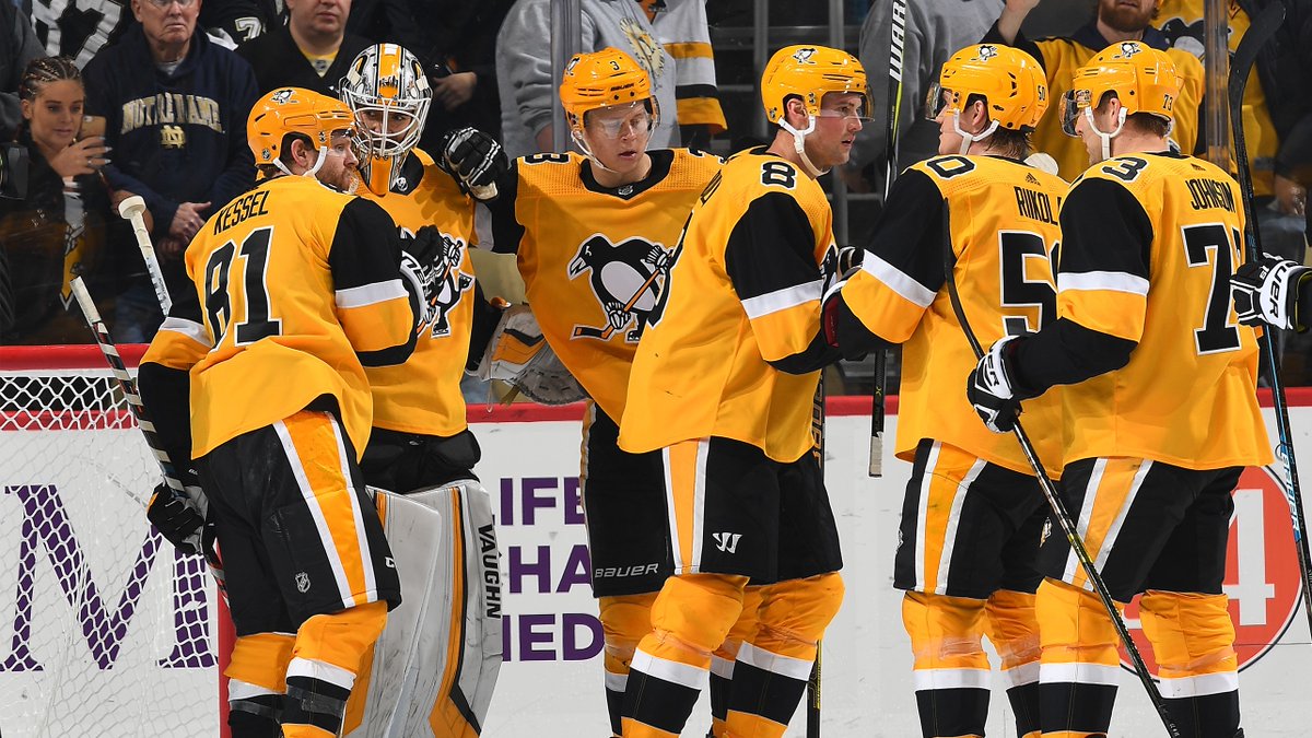 \"Питтсбург\" добыл волевую победу над \"Детройтом\"