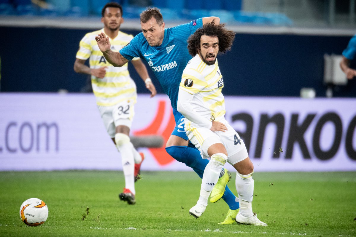 \"Зенит\" уверенно одолел \"Фенербахче\"