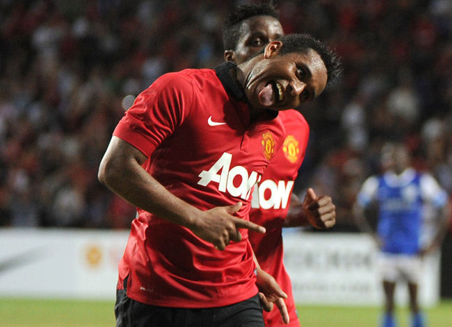 \"Порту\" планирует взять в аренду хавбека \"МЮ\"