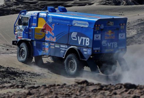 \"Дакар-2013\". \"КАМАЗ\" Николаева возглавил зачет после девятого этапа