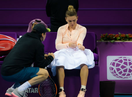 Халеп выбыли из турнира в Дохе