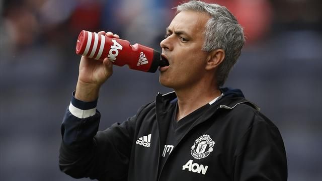 Моуринью считает, что Погба мог бы стать отличным защитником