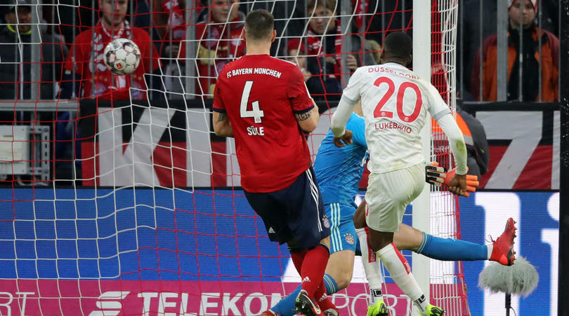 \"Бавария\" не смогла удержать ничью с \"Фортуной\"