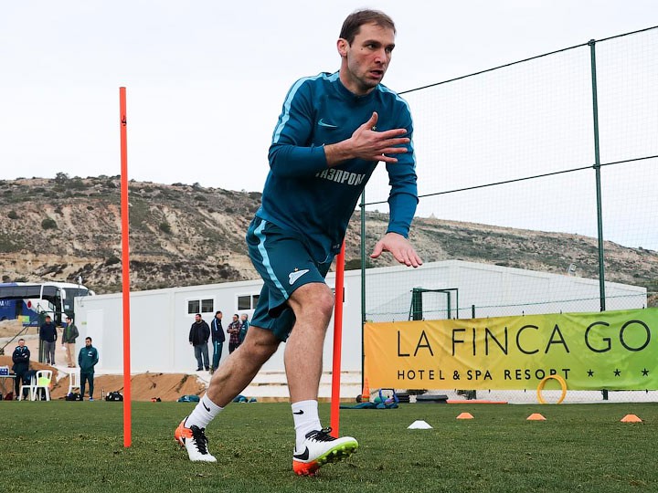 Канищев раскритиковал Ивановича за игру в матчах с \"Андерлехтом\"