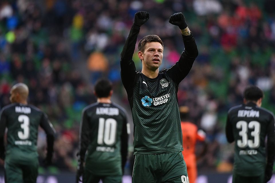 \"Краснодар\" имеет предложение по Смолову от \"Вест Хэма\"