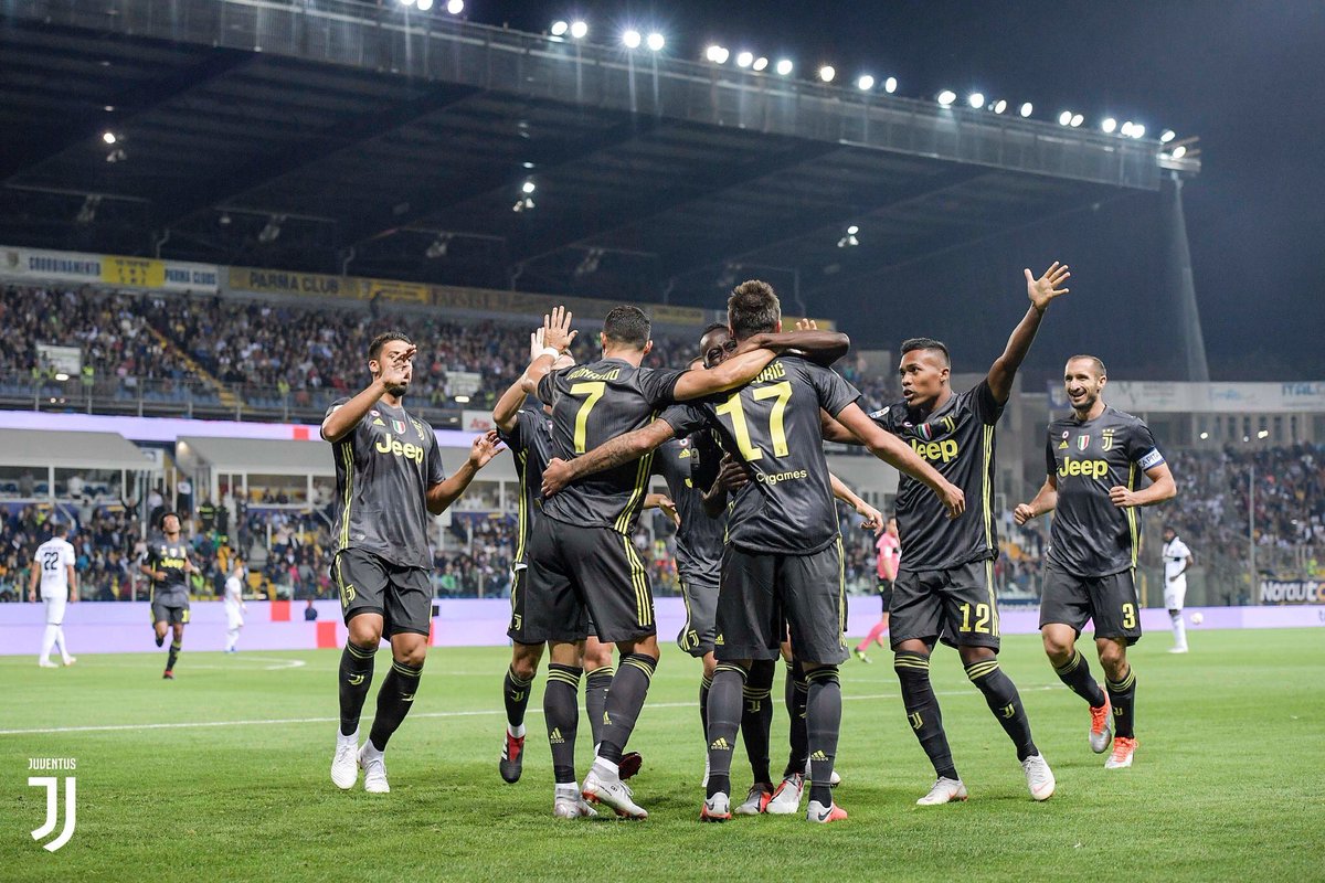 \"Ювентус\" победил в гостях \"Парму\"