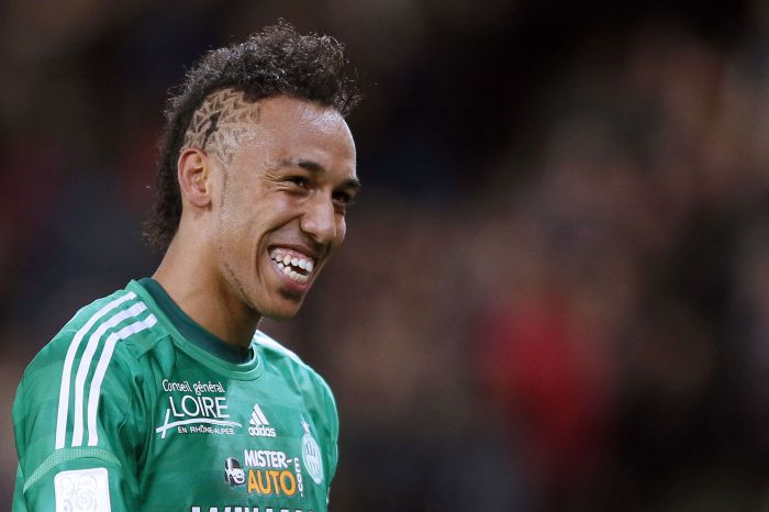 \"Интер\" нацелился на нападающего \"Сент-Этьена\"