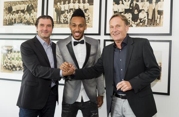 Обамеянг останется в \"Боруссии\" до 2020-го года