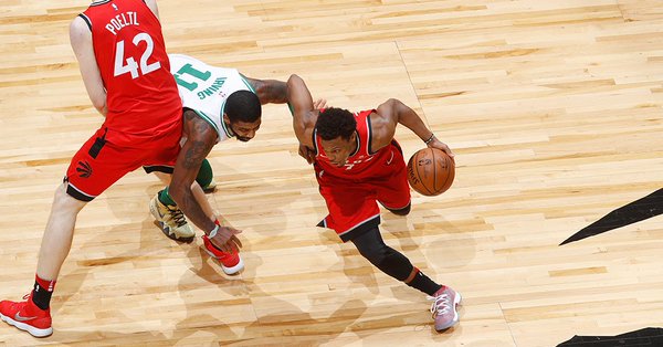 \"Торонто\" оказался сильнее \"Бостона\"