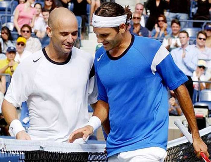 Агасси поздравил Роджера Федерера с возвращением на первое место в рейтинге ATP