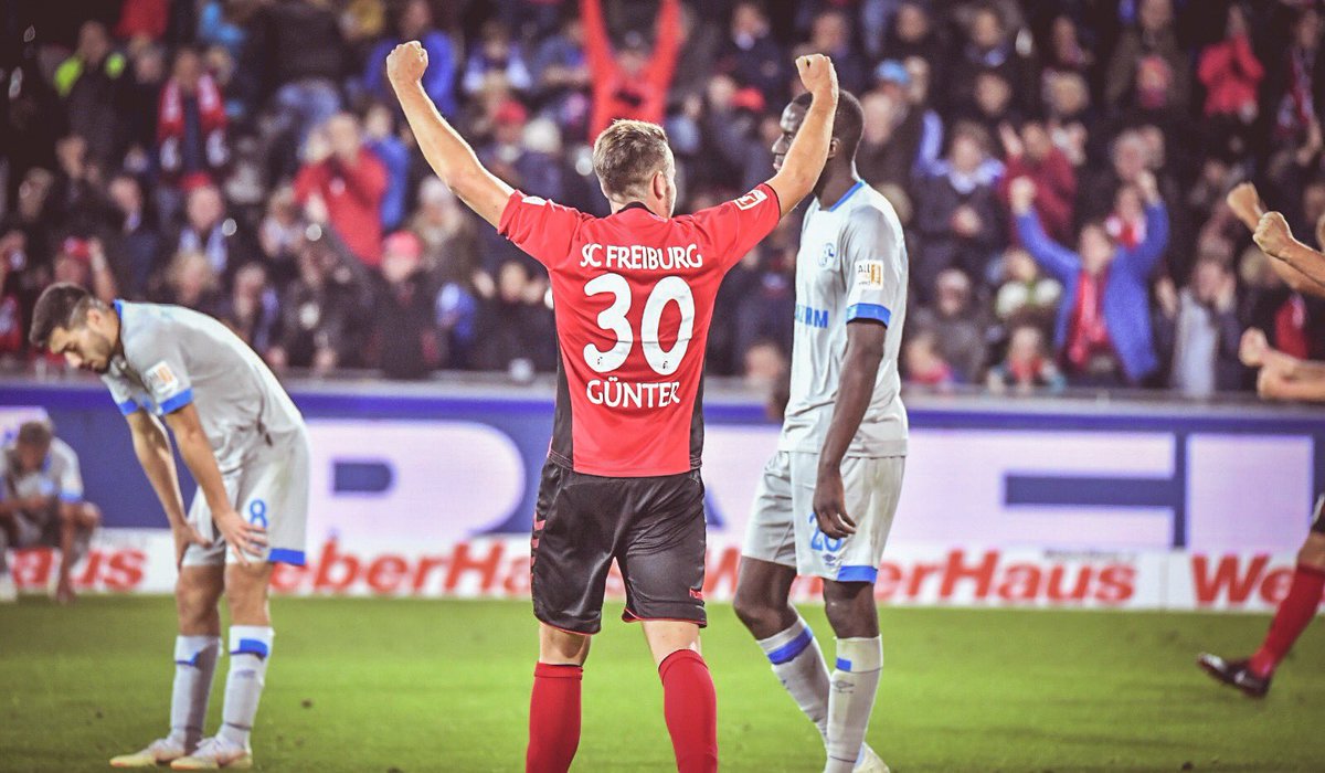 \"Шальке\" проиграл \"Фрайбургу\"