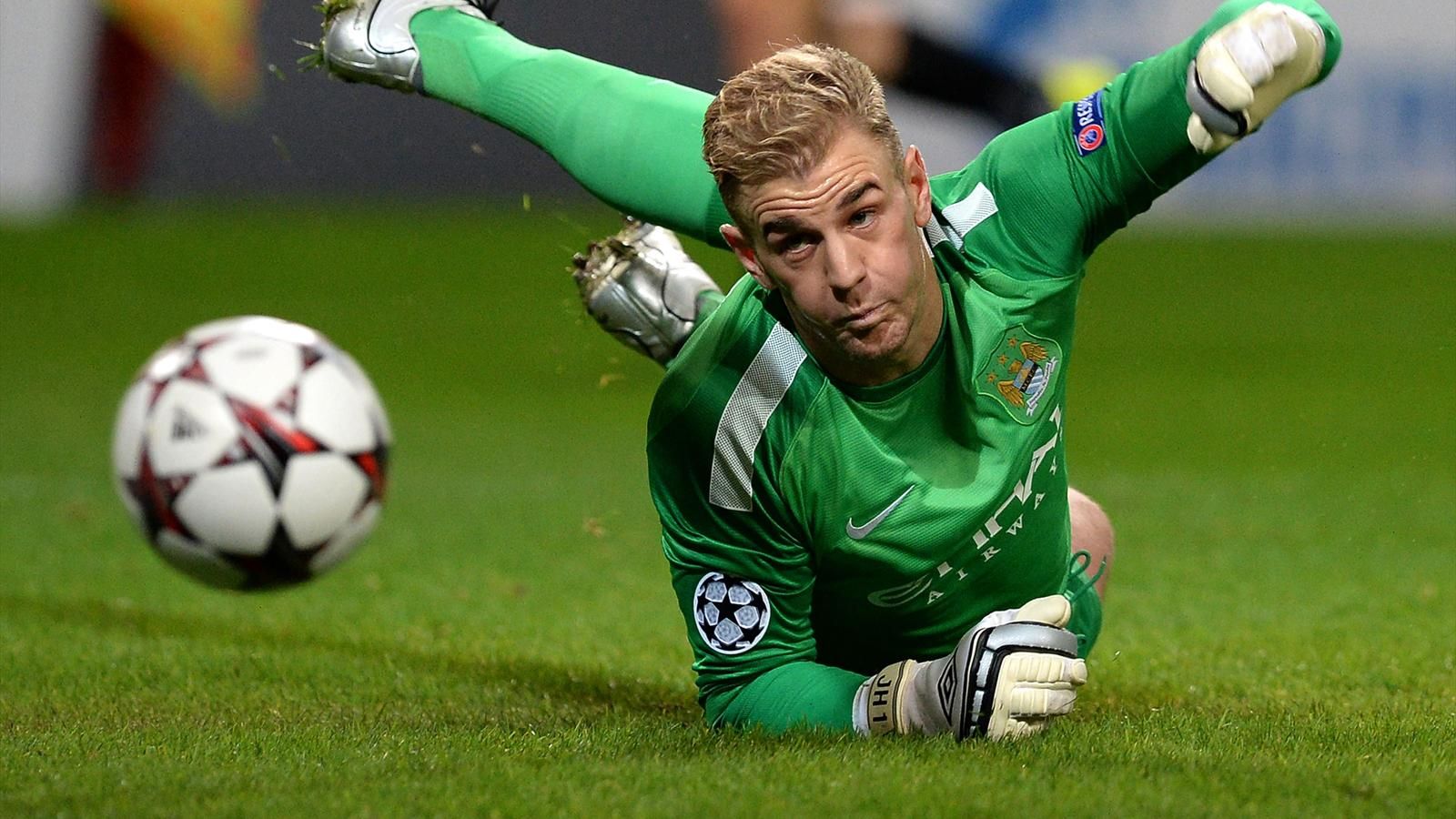 Компани назвал Харта лучшим голкипером АПЛ