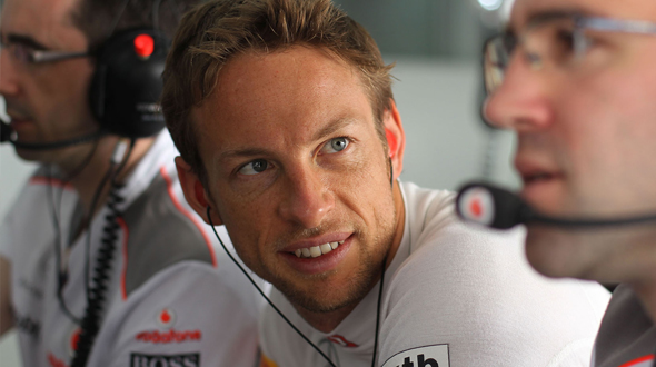 Дженсон Баттон намерен сменить команду