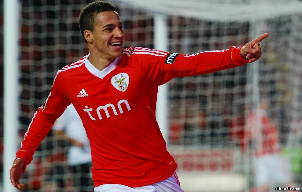 \"Зенит\" предлагает Родриго 3 миллиона евро в год