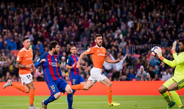 \"Барселона\" разгромила \"Осасуну\"