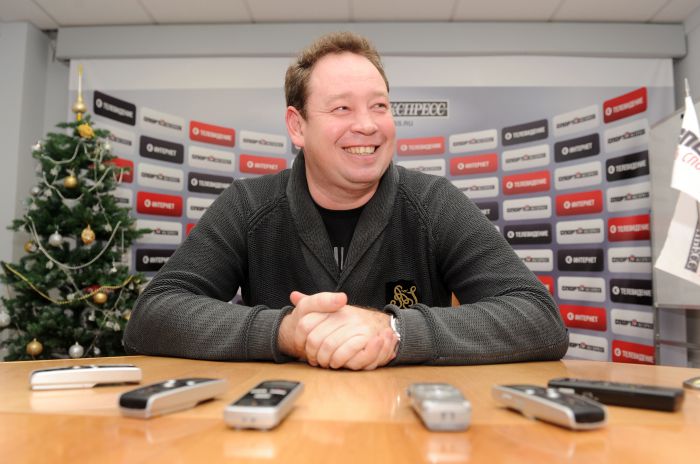 Наставник ЦСКА сыграл в КВН