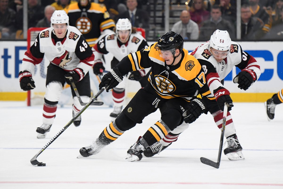 \"Аризона\" минимально уступила \"Бостону\"