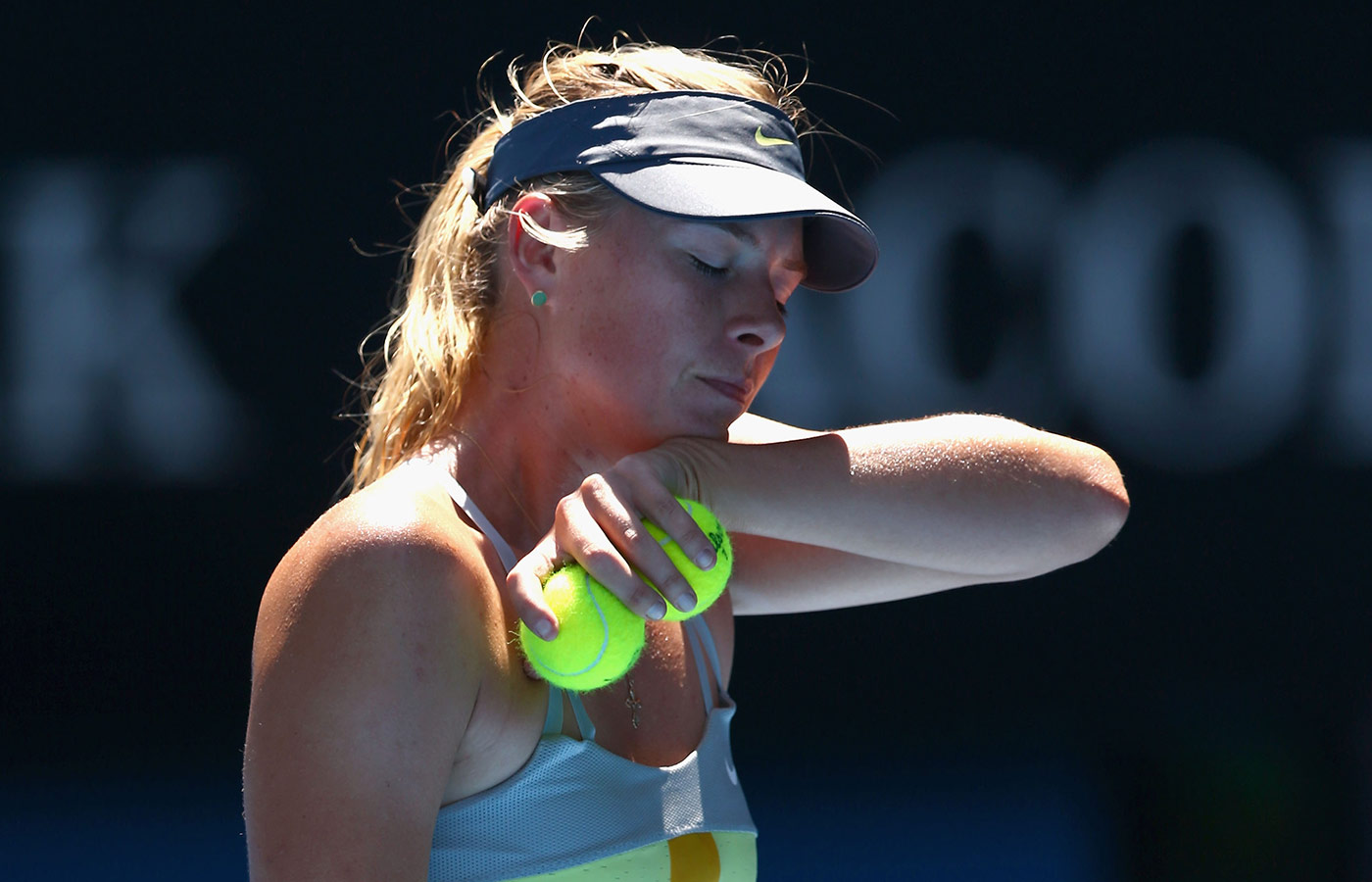 Шарапова не смогла пробиться в финал Australian Open