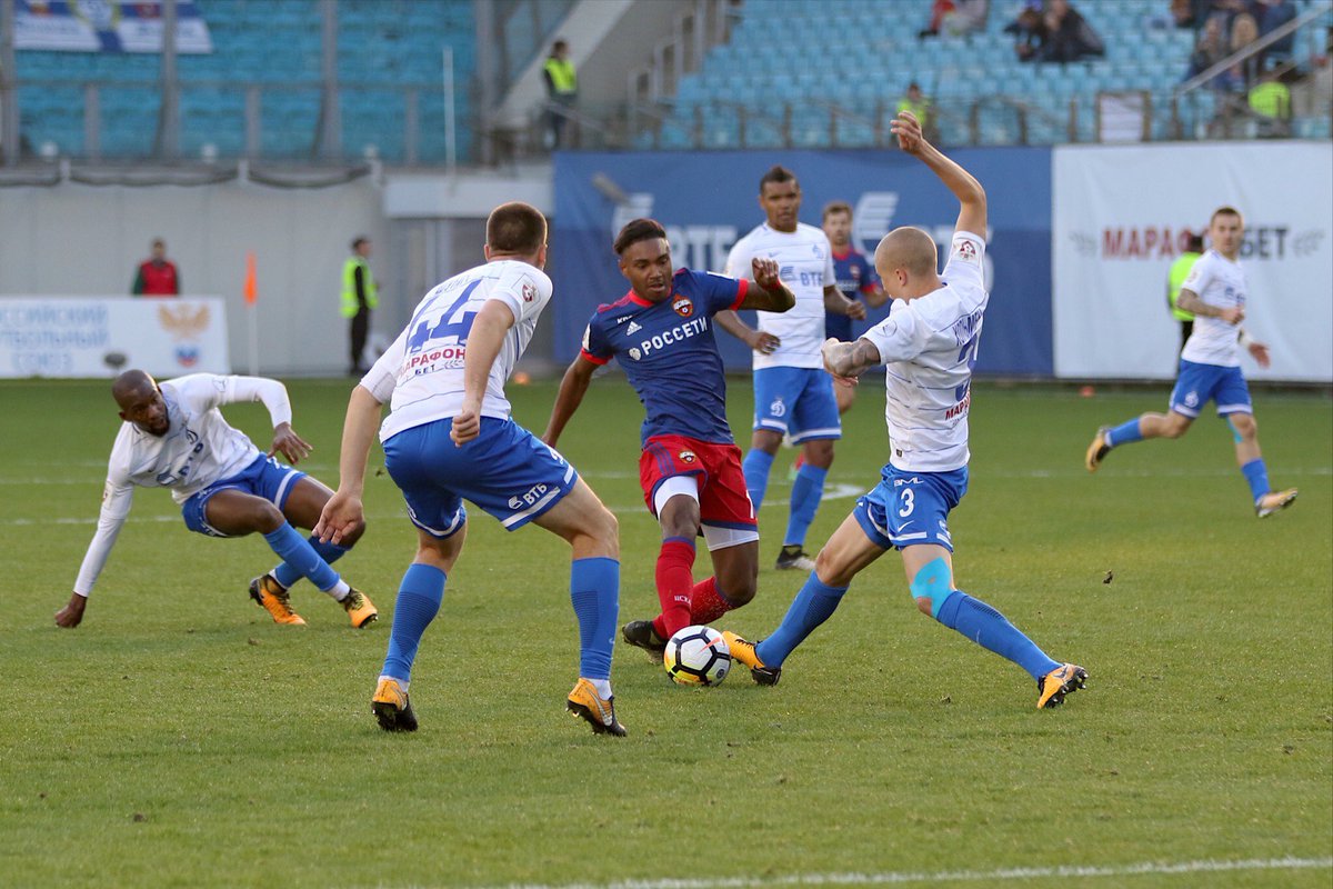 \"Динамо\" и ЦСКА расписали нулевую ничью