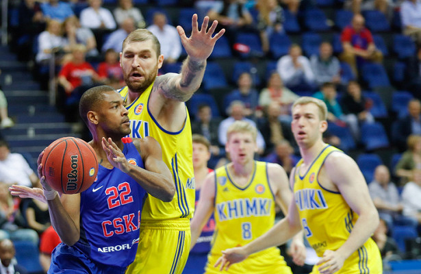 \"Химки\" с большим трудом обыграли \"Нижний Новгород\"