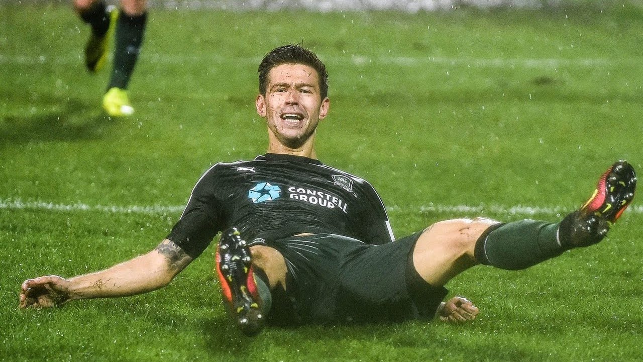 В \"Зените\" опровергли информацию о трансфере Смолова