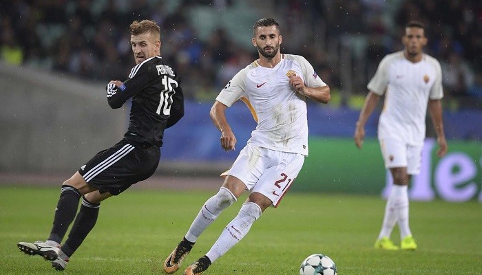 \"Рома\" на выезде обыграла \"Карабах\"