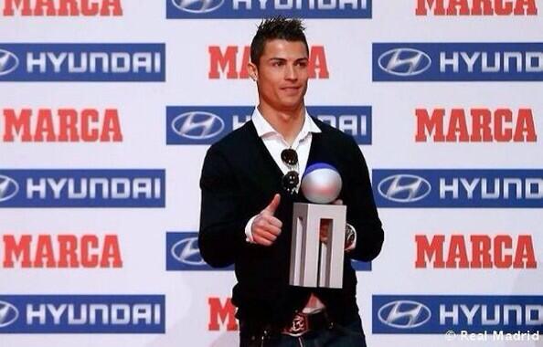 Роналду - лучший игрок чемпионата Испании, Виланова - лучший тренер 