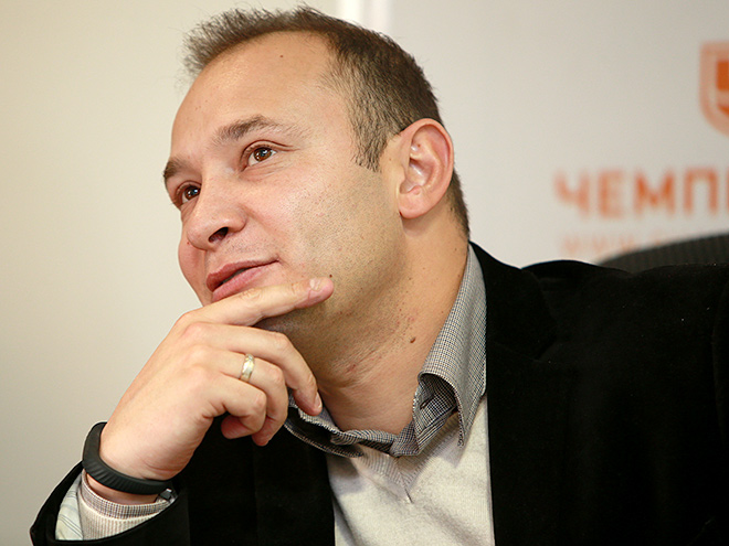 Комментатор \"НТВ Плюс\"  на одном из матчей проспал гол