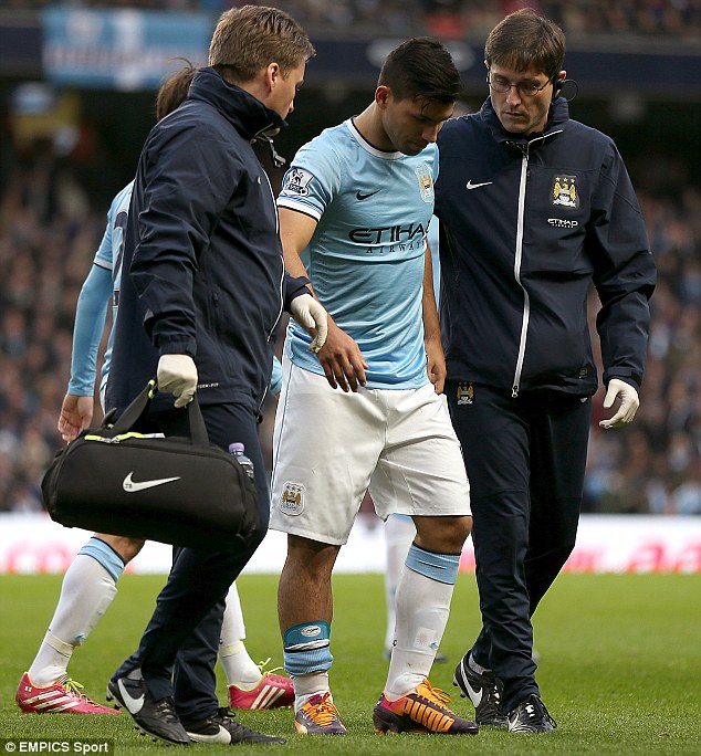 Агуэро может не сыграть с \"Барсой\" на \"Камп Ноу\"