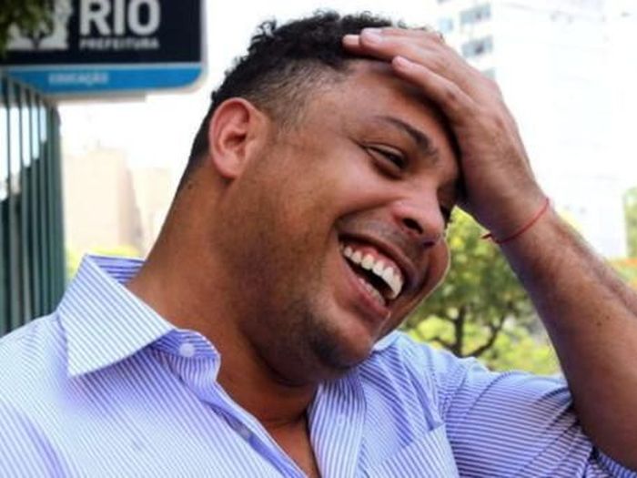 Роналдо перепутали с Роналду