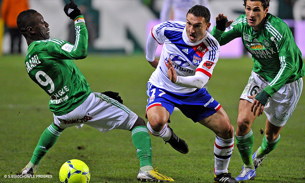 \"Лион\" переиграл \"Сент-Этьенн\"