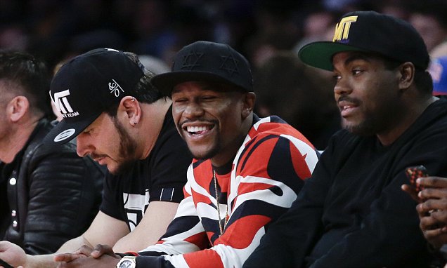 Мэйуэзер унизил Хана