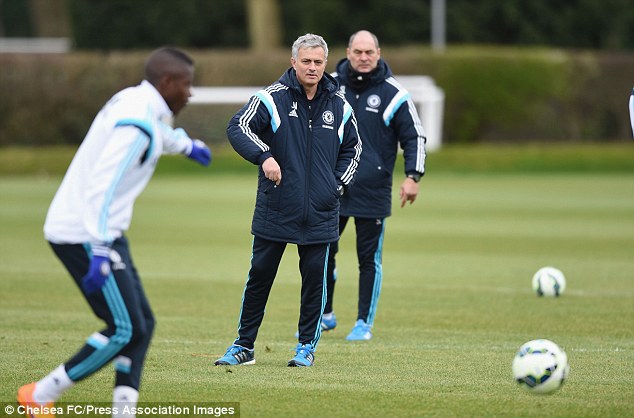 Моуринью советует \"Ливерпулю\" продать Стерлинга