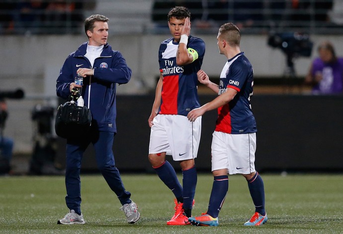 \"Парижане\" подтвердили перелом челюсти у Тьяго Силвы