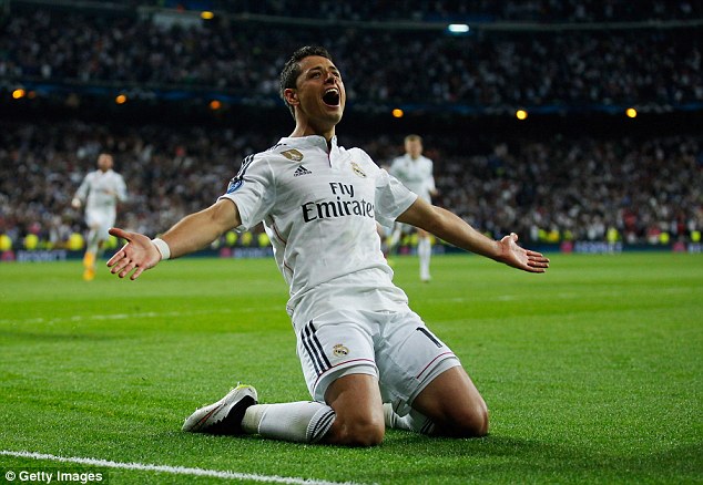 \"Реал\" собирается выкупить права на Эрнандеса