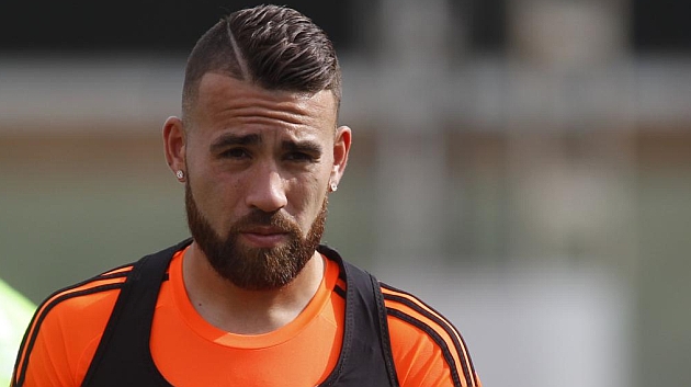 Отаменди не хочет оставаться в \"Валенсии\"