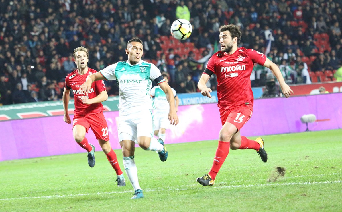 Мельгарехо принес \"Спартаку\" победу над \"Ахматом\"